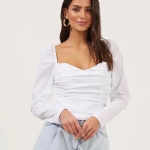 ASTR The Label Sweetheart Neckline Blouse